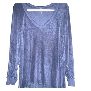 FREE PEOPLE SWEATSHIRT